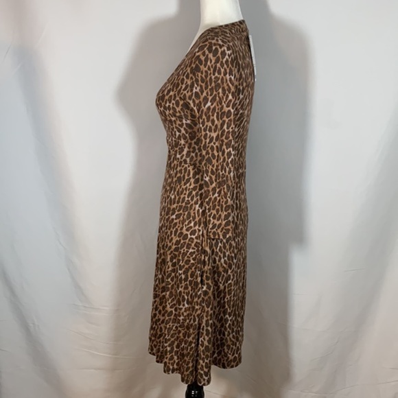 Urban Outfitters Cheetah Print V-Neck Midi Dress NWT - Picture 5 of 10